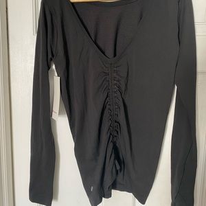 Black Lululemon Long Sleeve Top Size 8 NWT